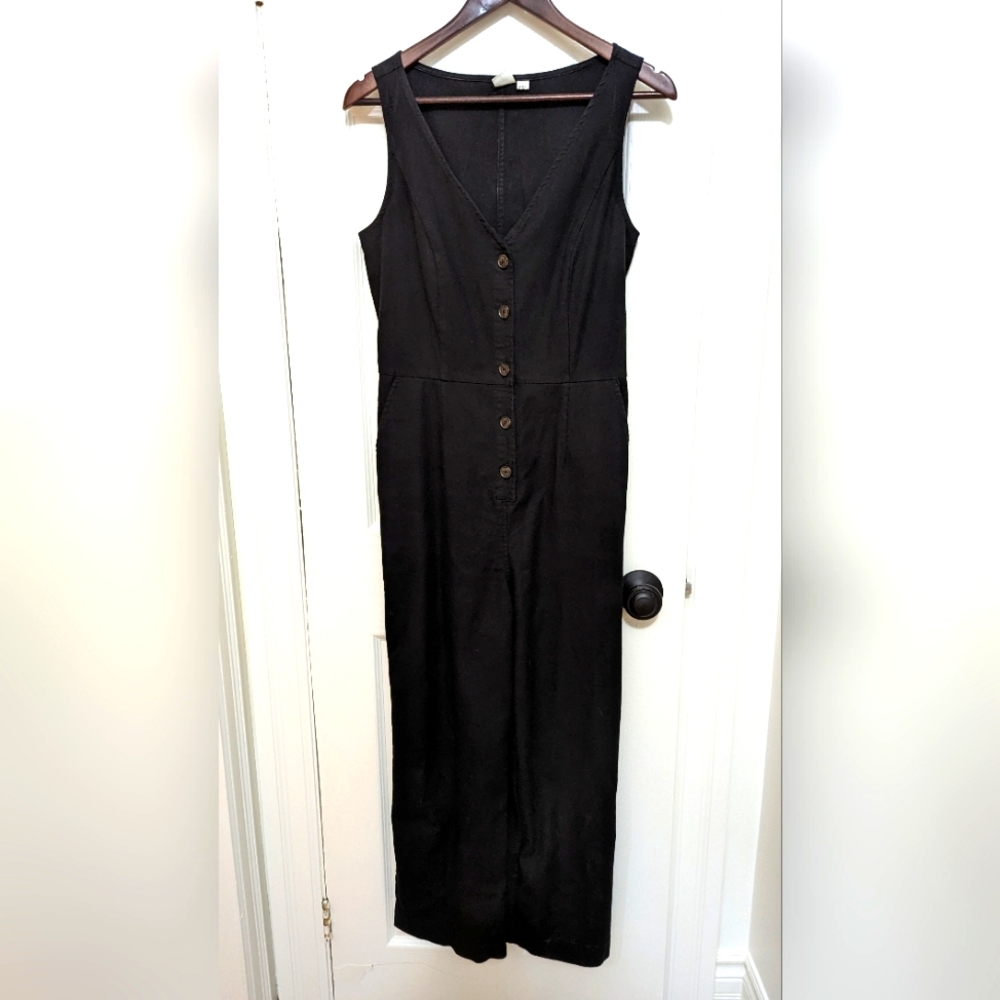 Gap black linen jumpsuit size 4